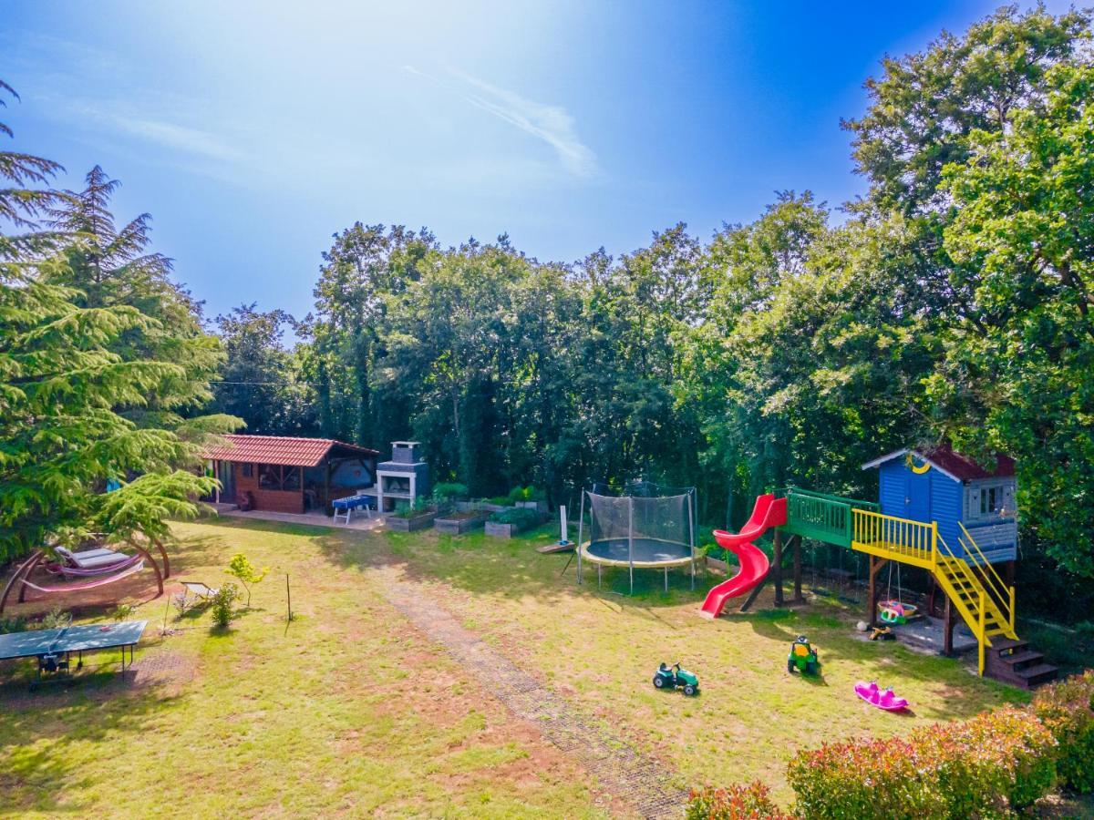Guest House Flora 파진 외부 사진